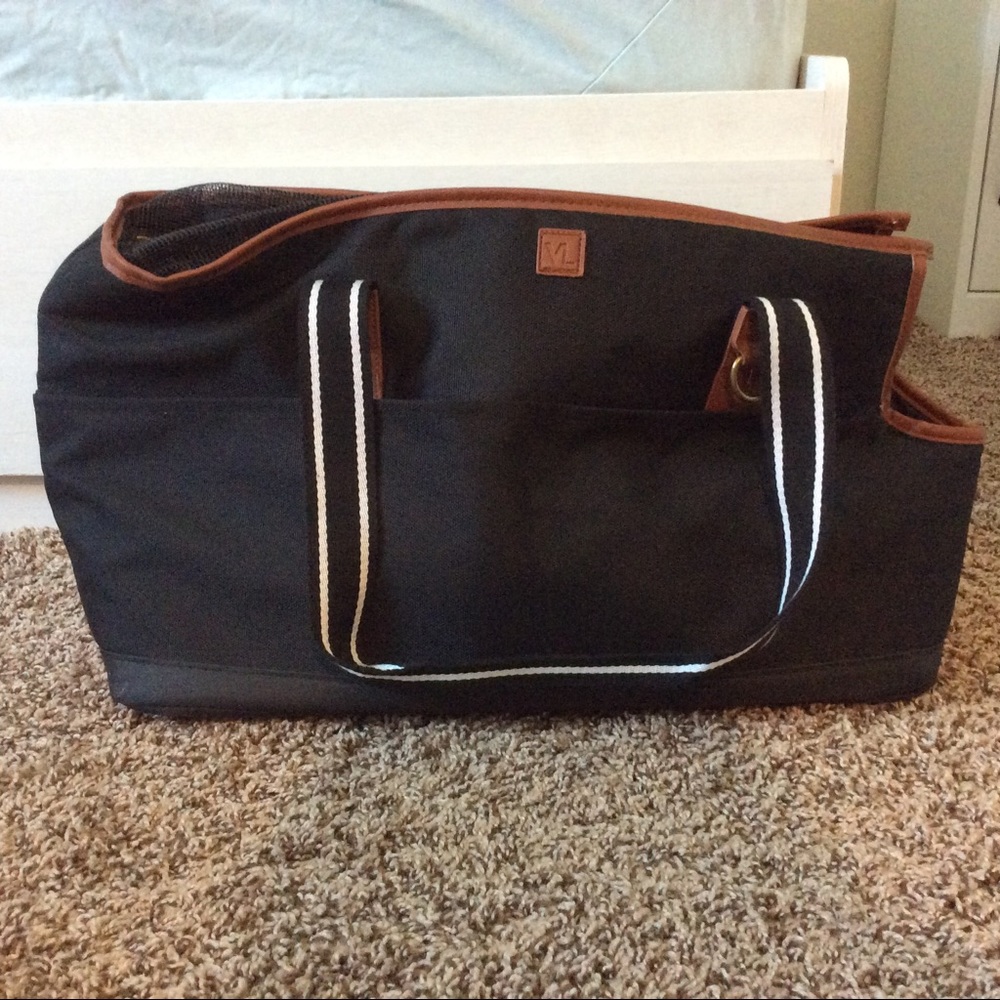 Vibrant Life Pet Carrier for Medium Dogs